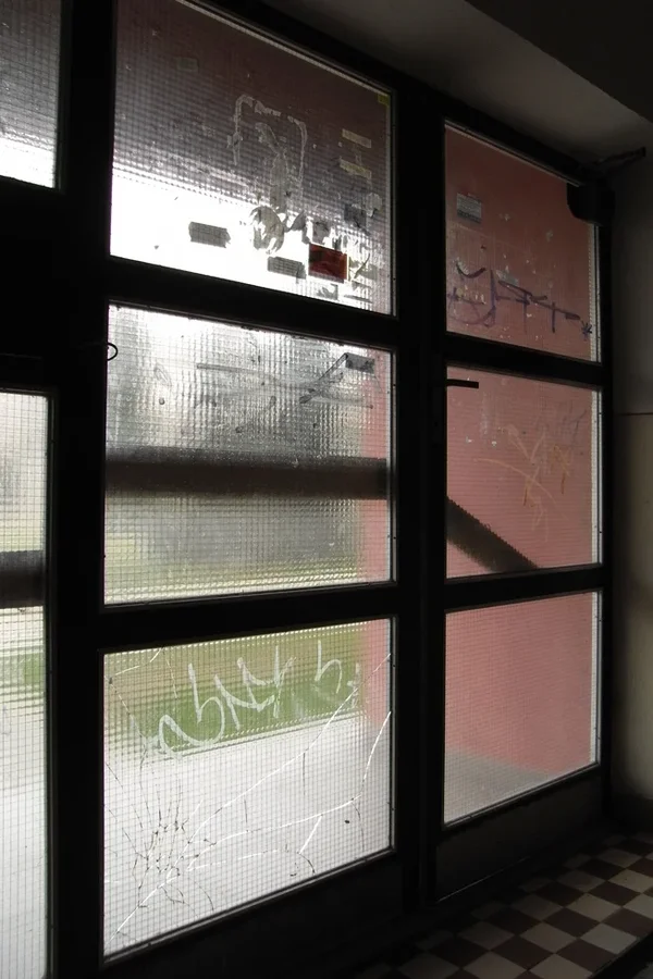 R0012282_sm.webp