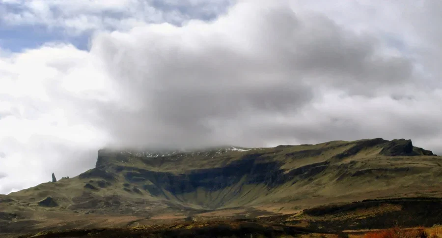 Coire Scamadal (Old Man of Storr).webp