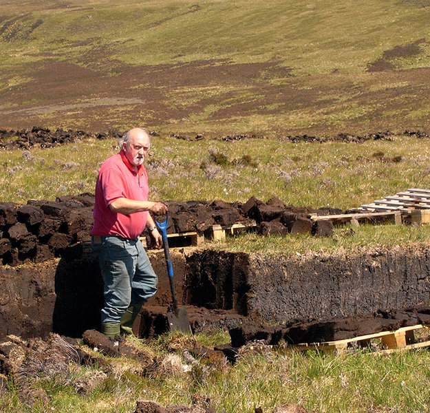 peat_digger2.jpg