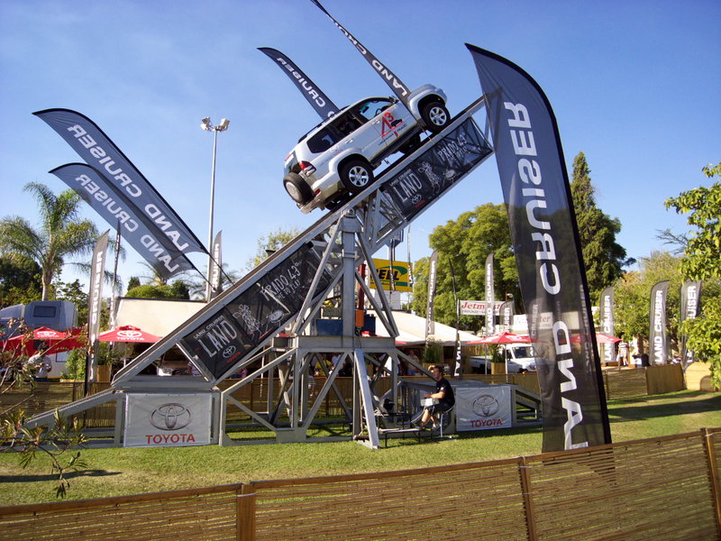 RAS-2008 LandcruiserGX100Sr.jpg