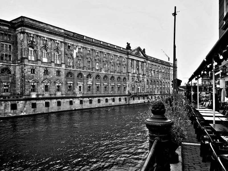 Berlin - The Spree n.er 3.jpg