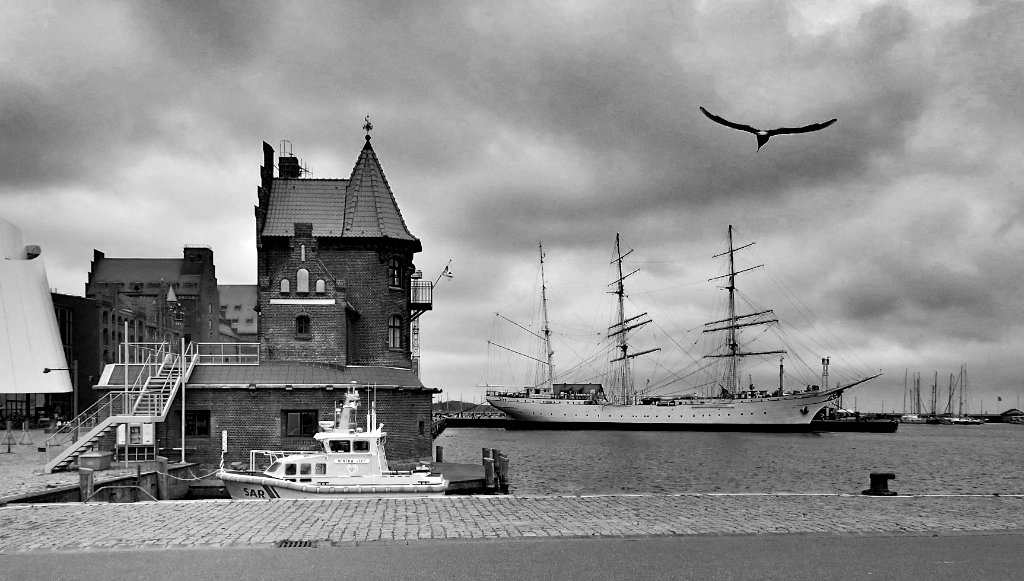 Stralsund - the harbour.jpg