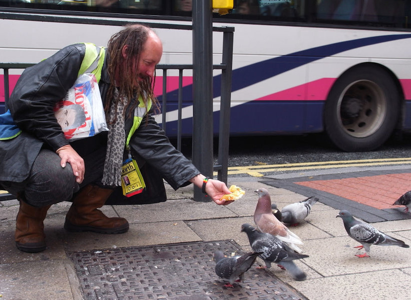 streetseller-pigeons.jpg