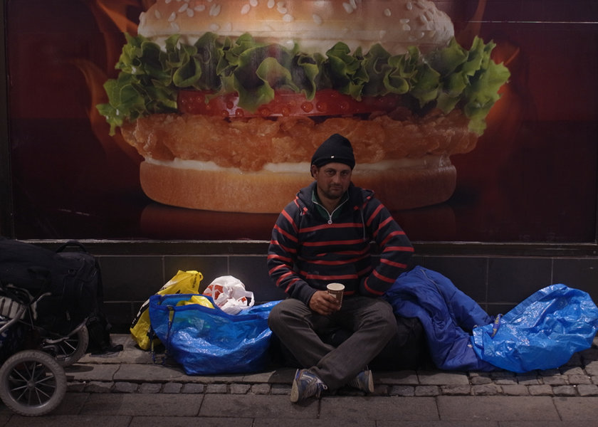 R0033243burgercrop.jpg