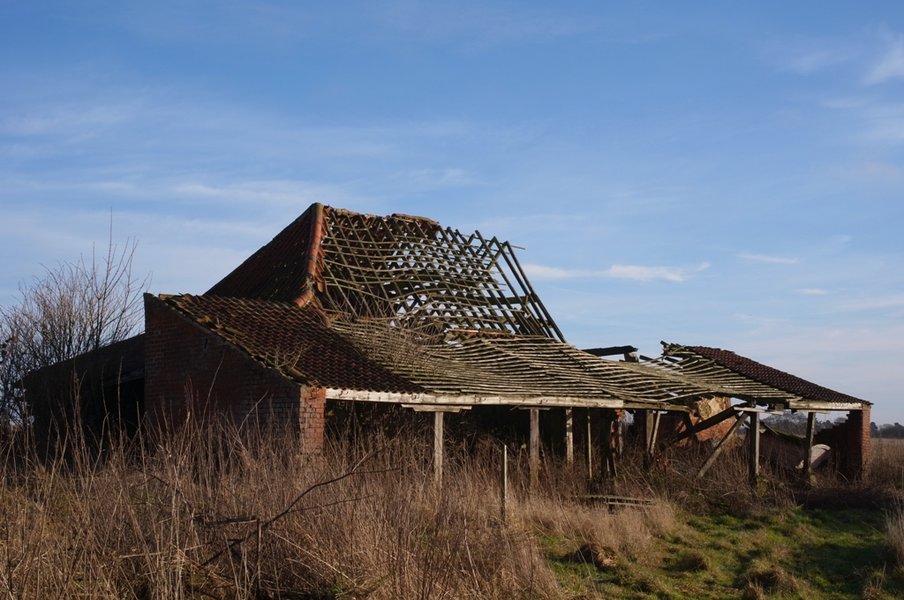 Old barn.JPG