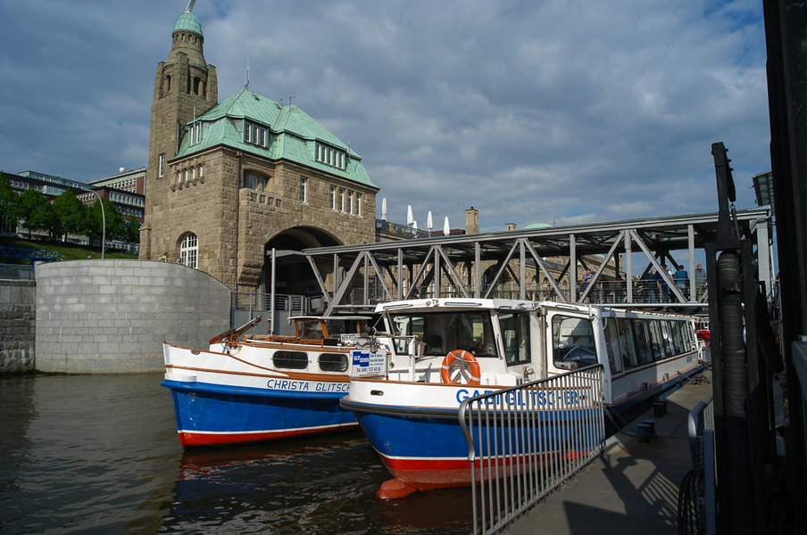 R1058784.jpg