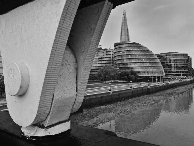 Rivet onTower Bridge.jpg
