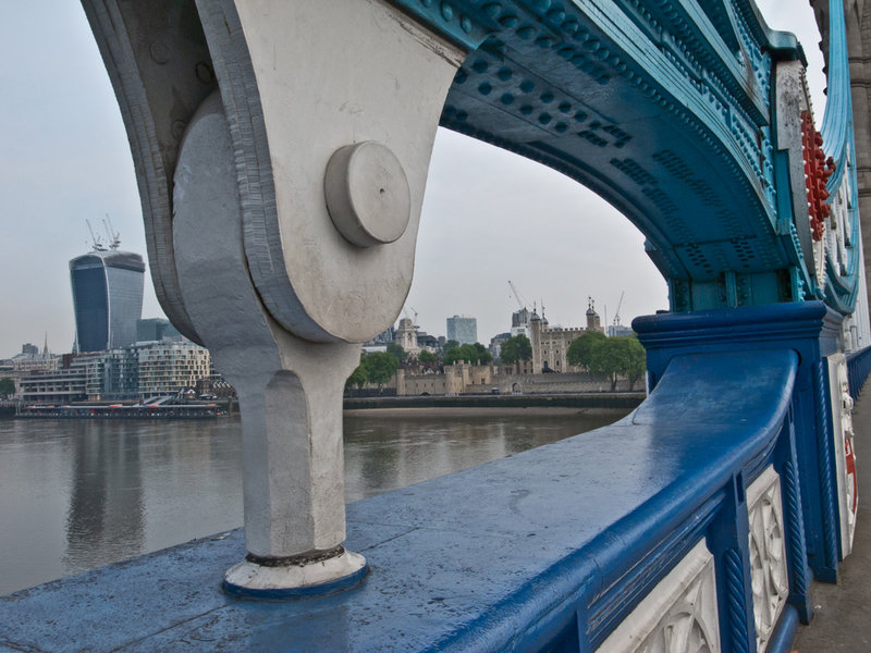Colour Rivet on Tower Bridge.jpg