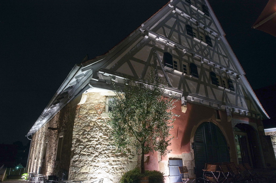R1069371.jpg
