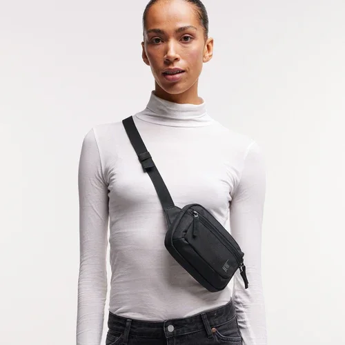 250324_SLING_BAG_SMALL_black_moods_Online_bis270410_01.jpg.webp