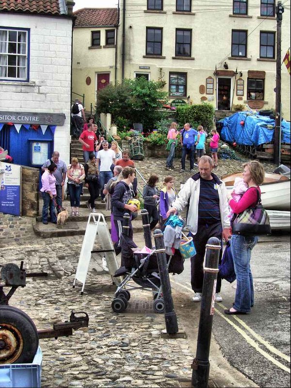 RobinHoodsBay.jpg